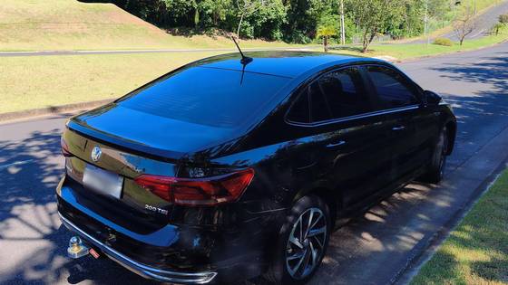 VOLKSWAGEN VIRTUS 1.0 200 TSI HIGHLINE AUTOMÁTICO